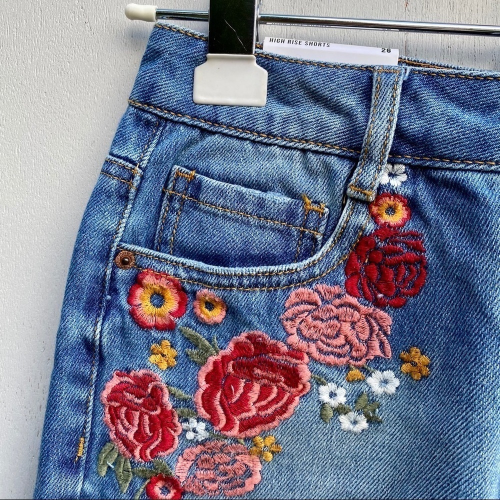 Forever21 High Rise Embroidered Jean Flowers - Picture 2 of 8